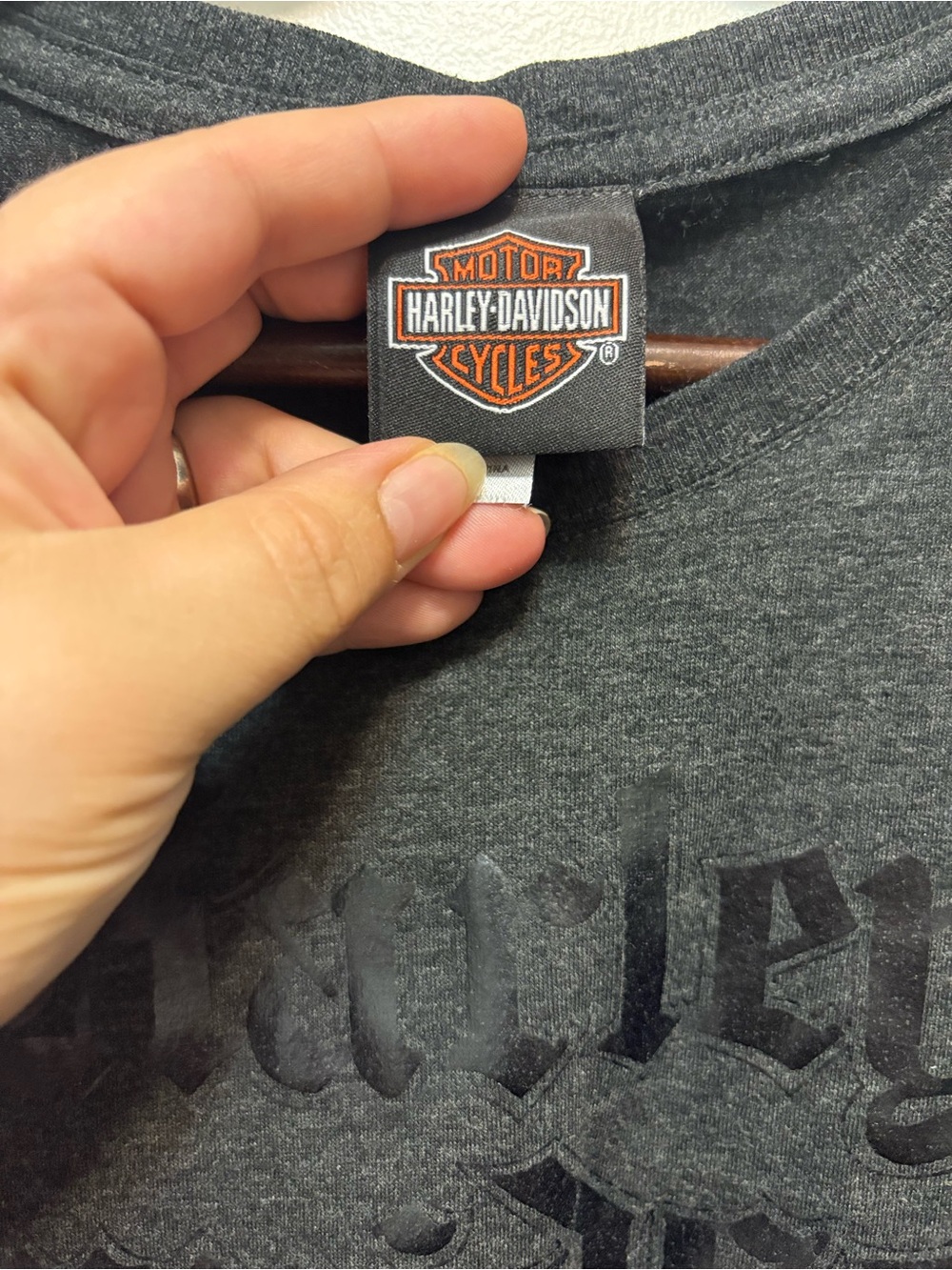 Harley Davidson Black on Black Gothic Graphic Crewneck T-Shirt Size Large - Picture 3 of 5